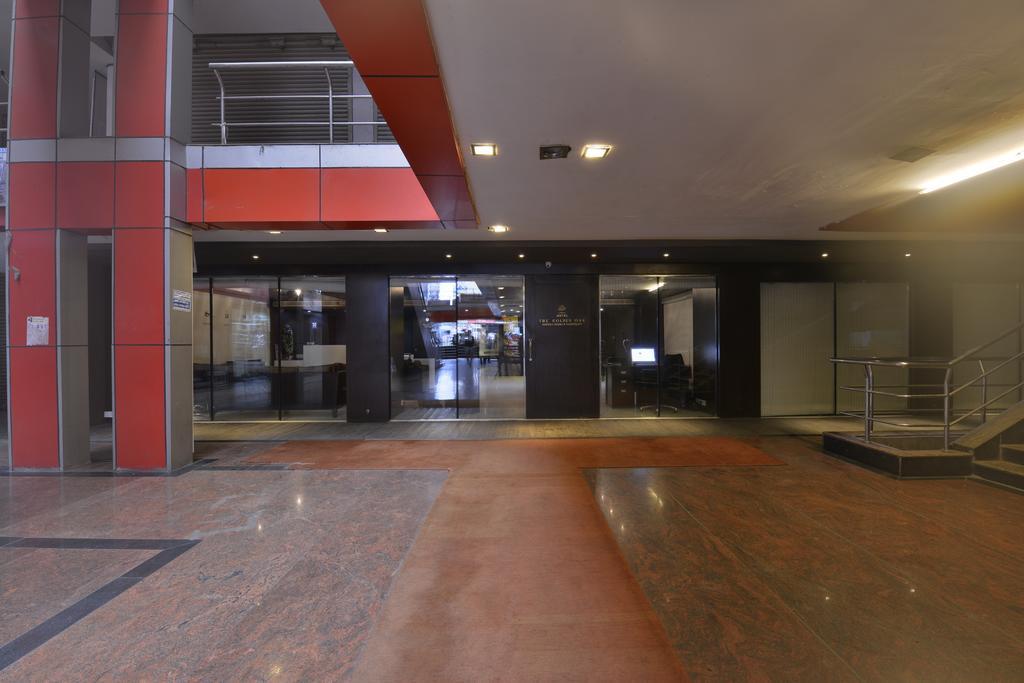 The Golden Oak Hotel Raipur  Bagian luar foto